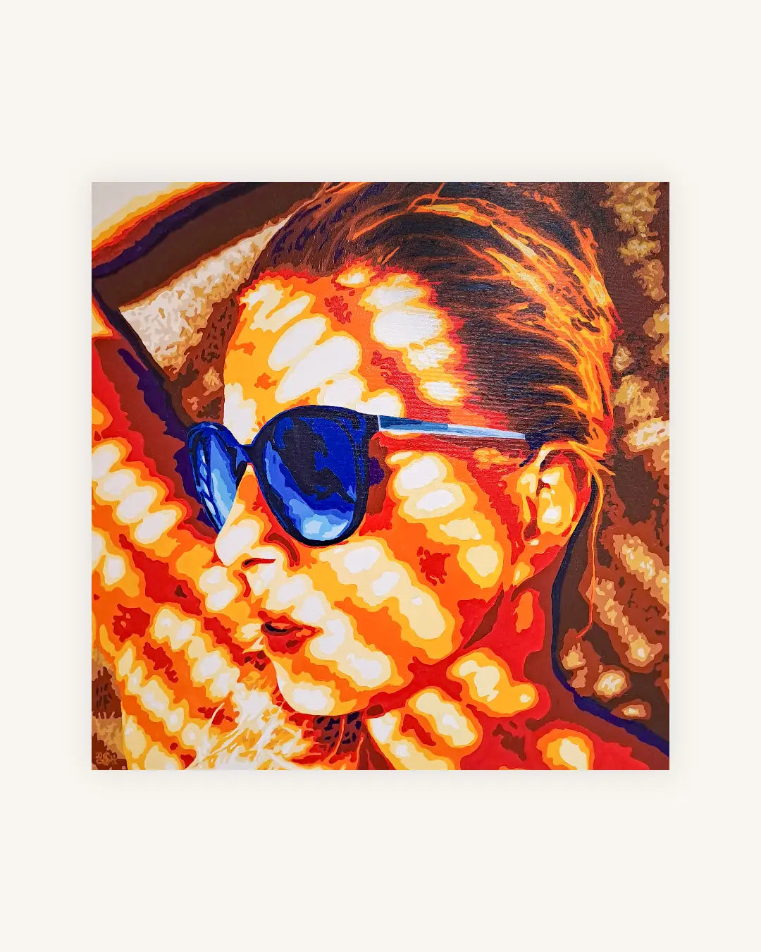 Woman_with_sunglasses 0