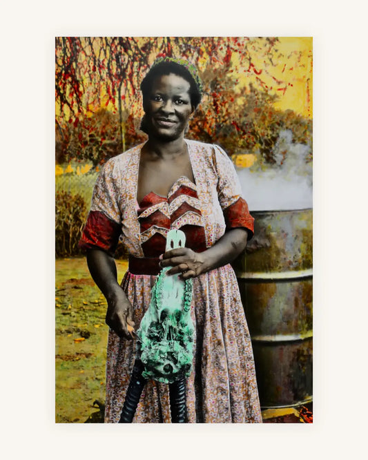 WOMAN WITH MINT SKULL 0