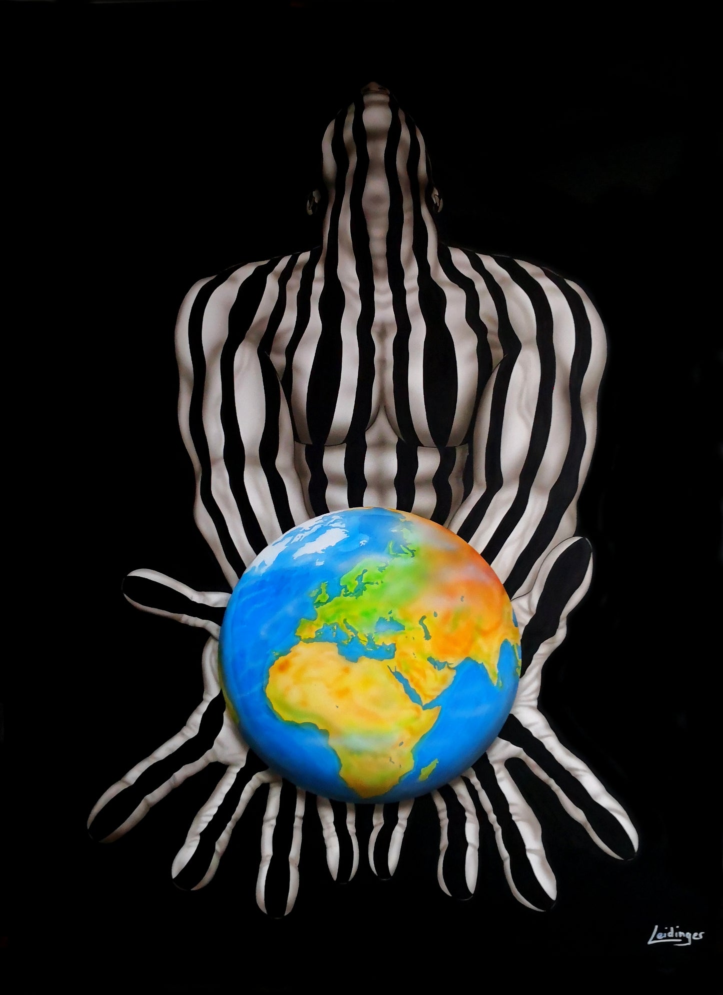 The World is in your Hand 0