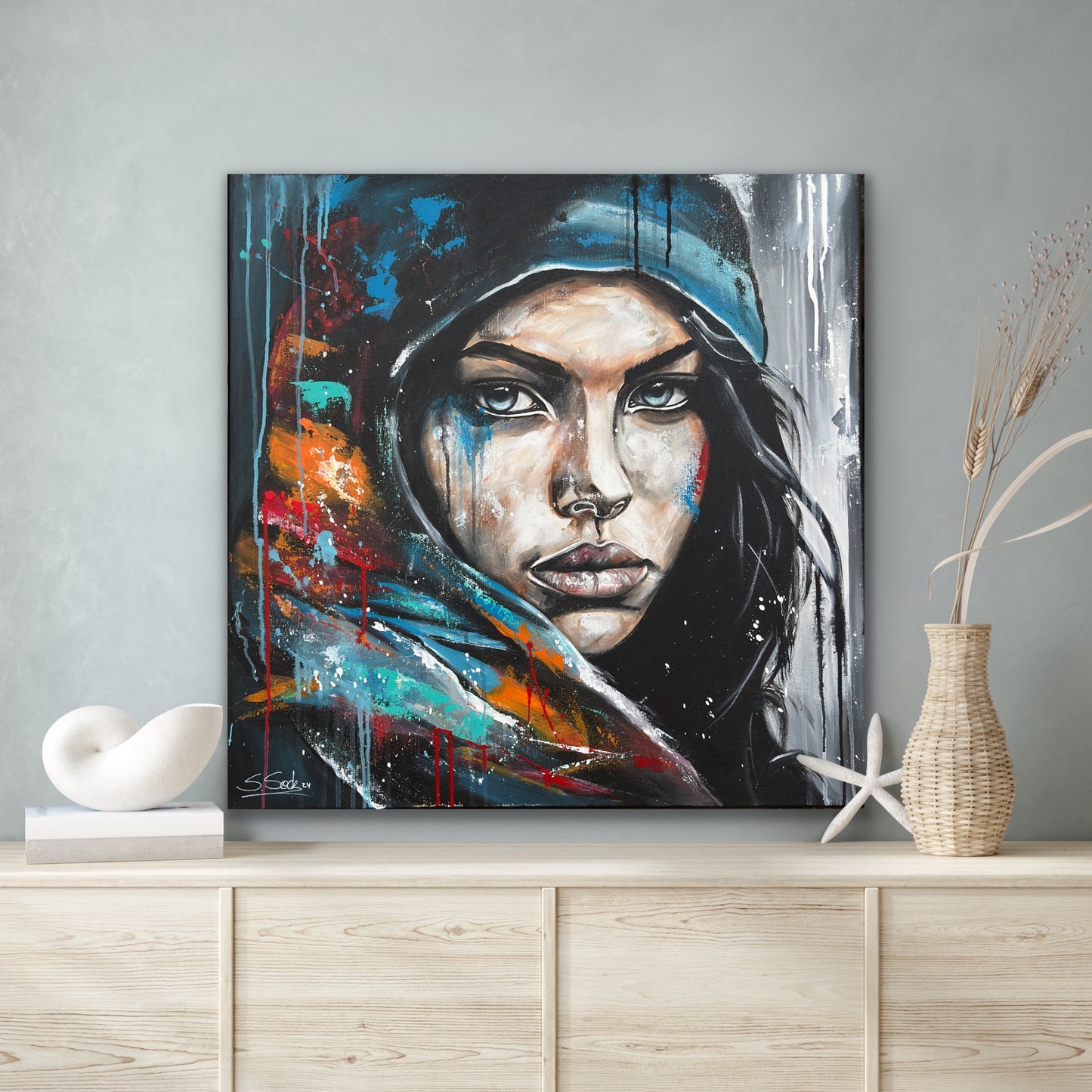 blue cap